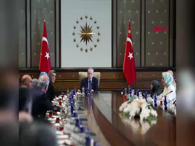 Cumhurbaşkanı Erdoğan, şehit ailelerini