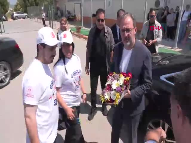 AK Parti İzmir Milletvekili