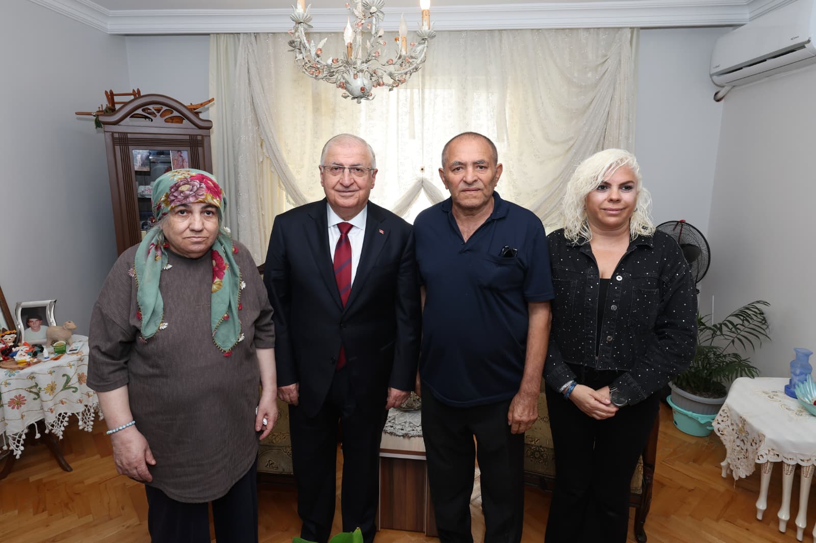 Milli Savunma Bakanı Yaşar Güler,