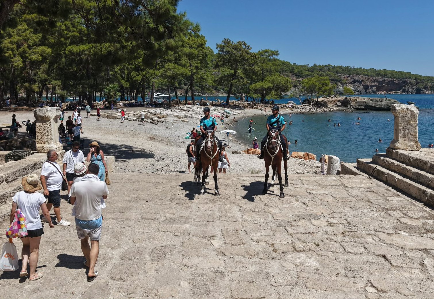 Antalya Kemer'deki Phaselis Antik Kenti'nde