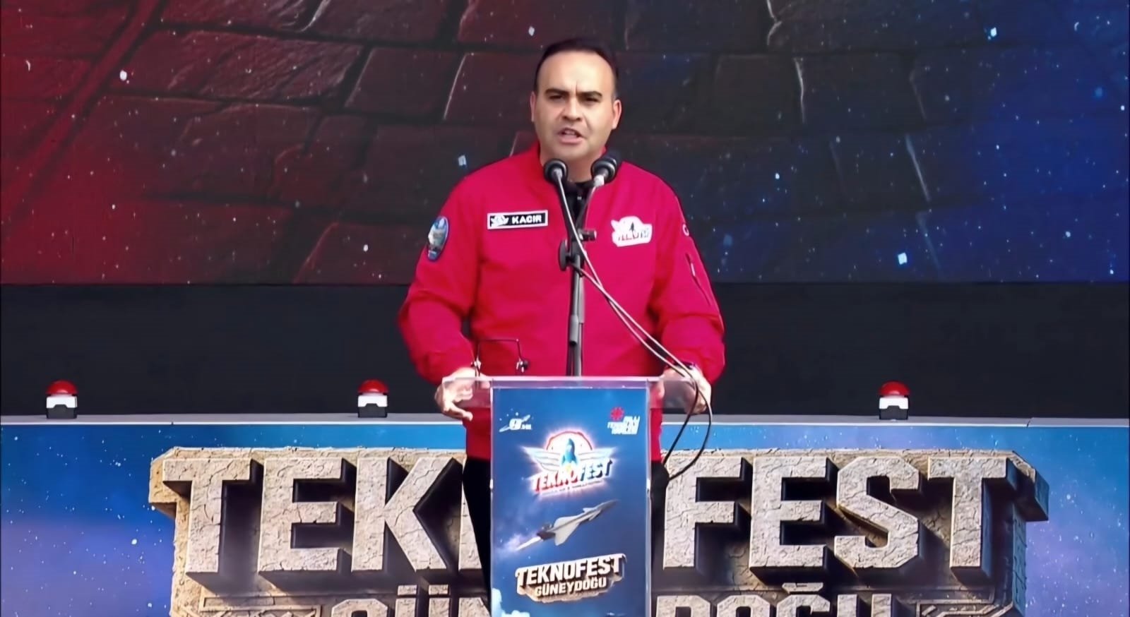 Sanayi ve Teknoloji Bakanı Mehmet