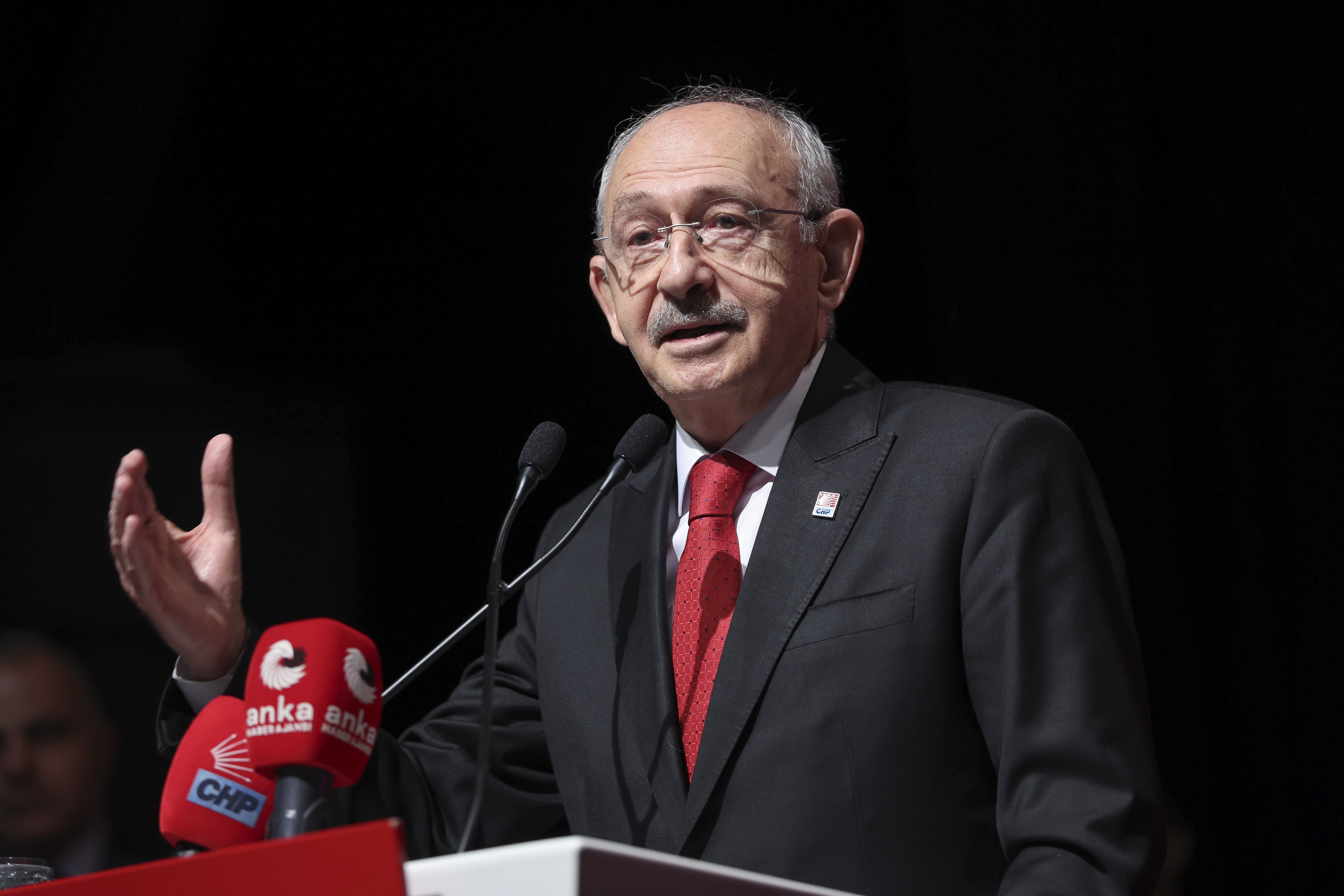 CHP lideri Kemal Kılıçdaroğlu, kadın