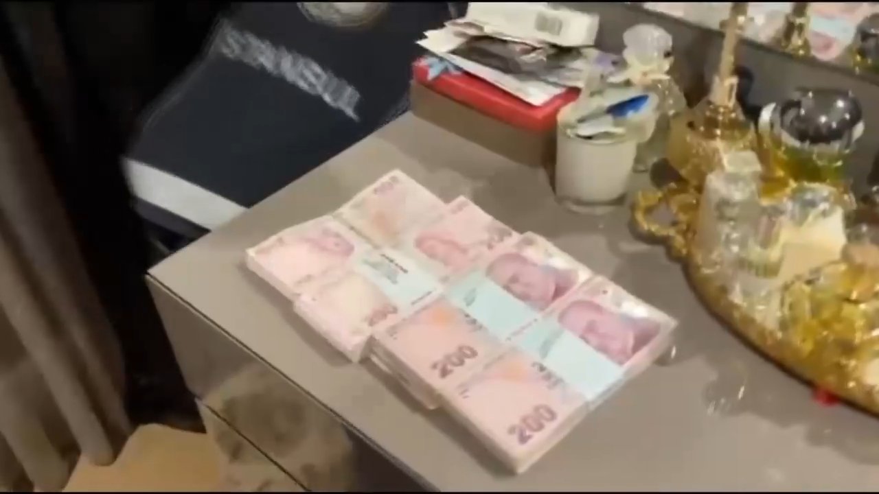 İstanbul'da sahte belgelerle Türk vatandaşlığı