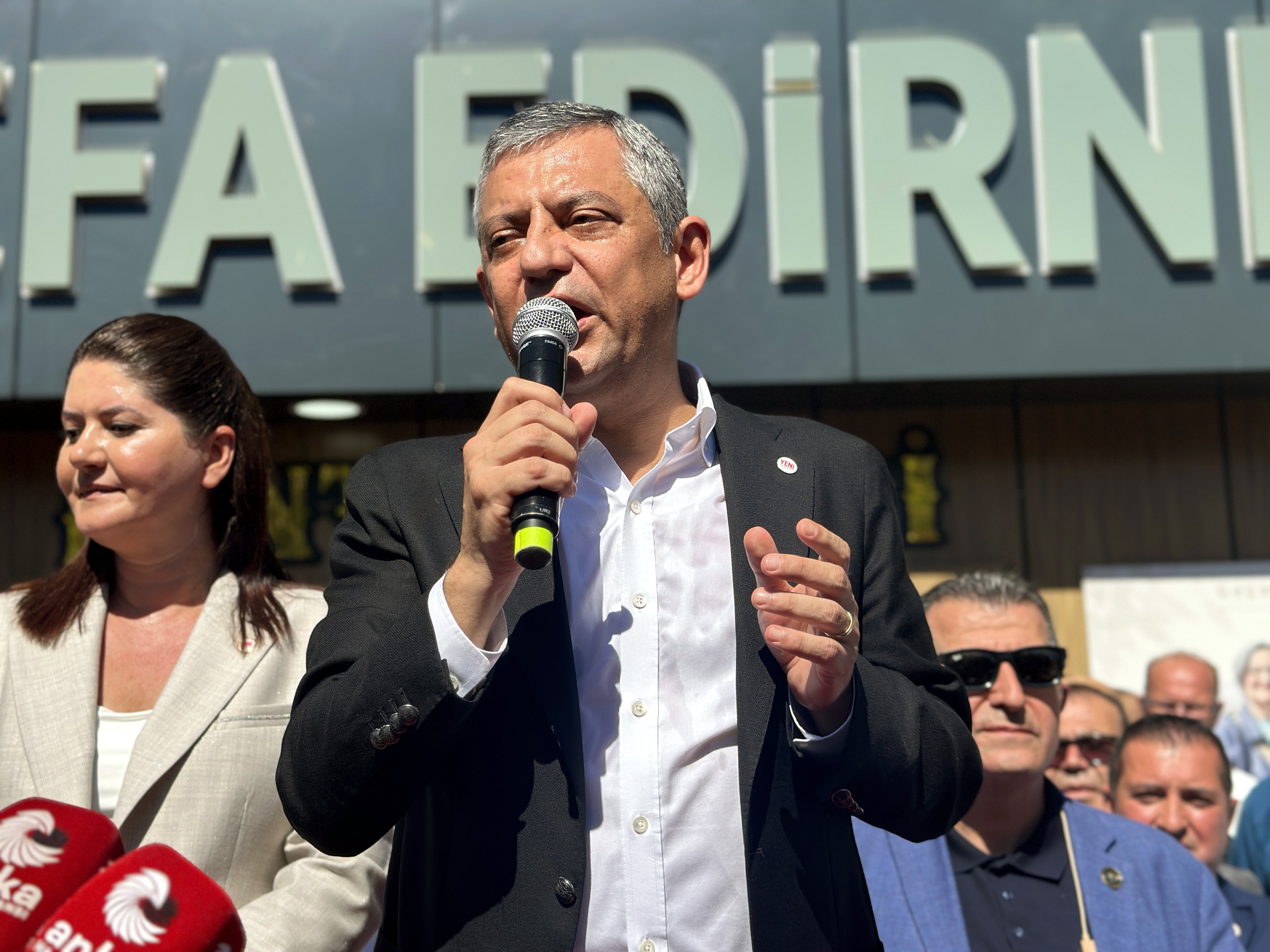 Yeni Parti Genel Başkanı Özgür