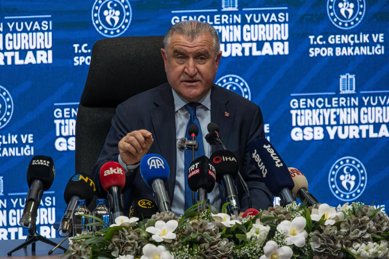 Gençlik ve Spor Bakanı Osman