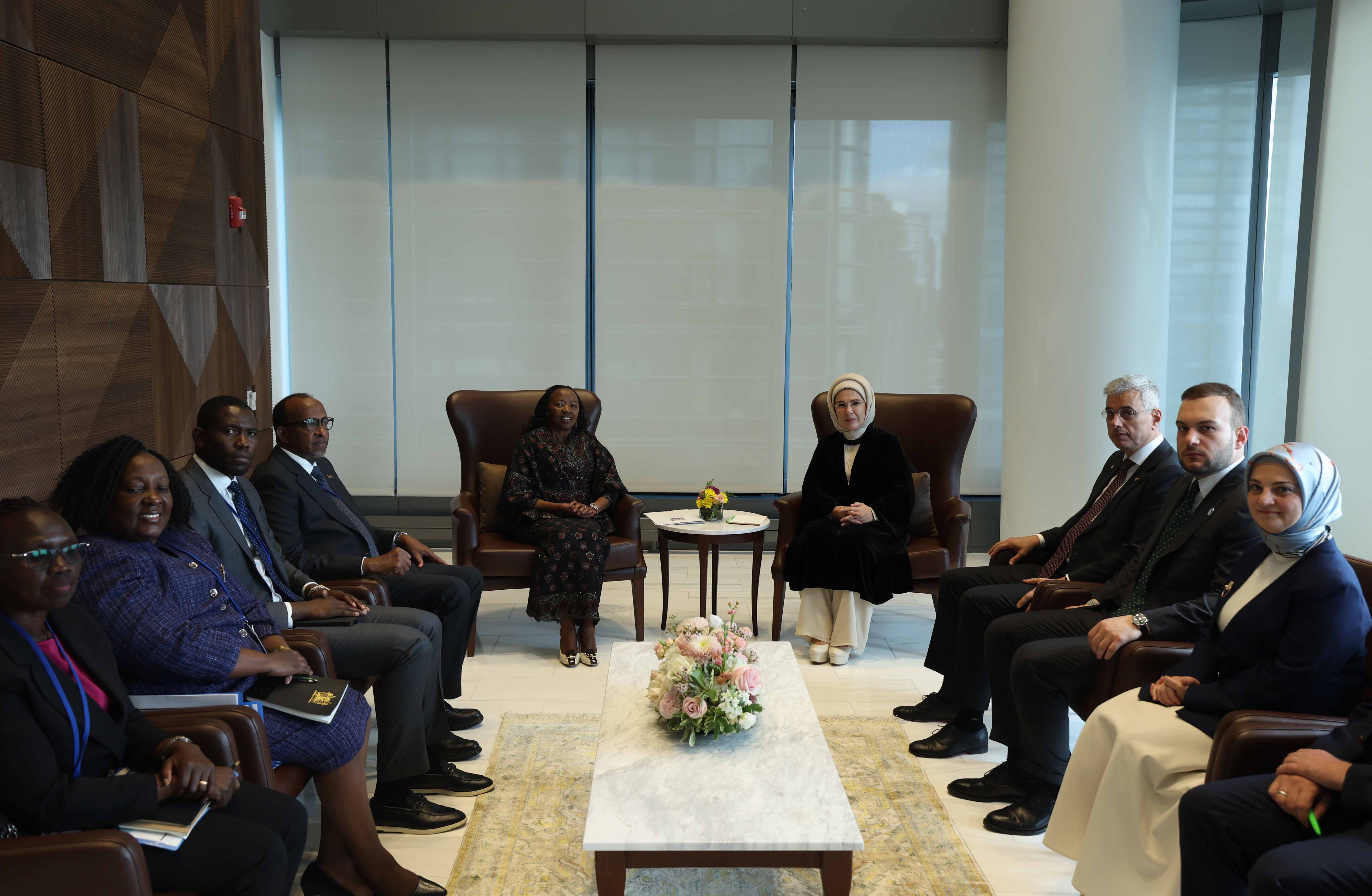 Emine Erdoğan, Kenya Devlet Başkanı