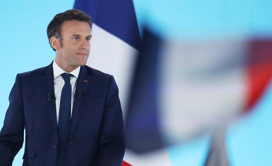 Fransa Cumhurbaşkanı Emmanuel Macron, 15
