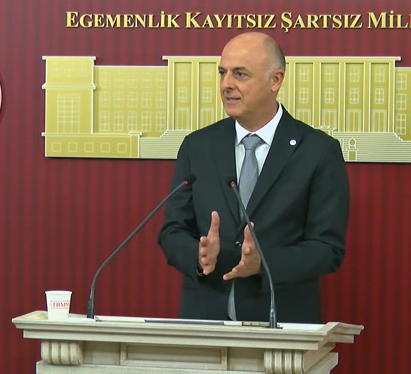 Yeni Parti İzmir Milletvekili Ümit