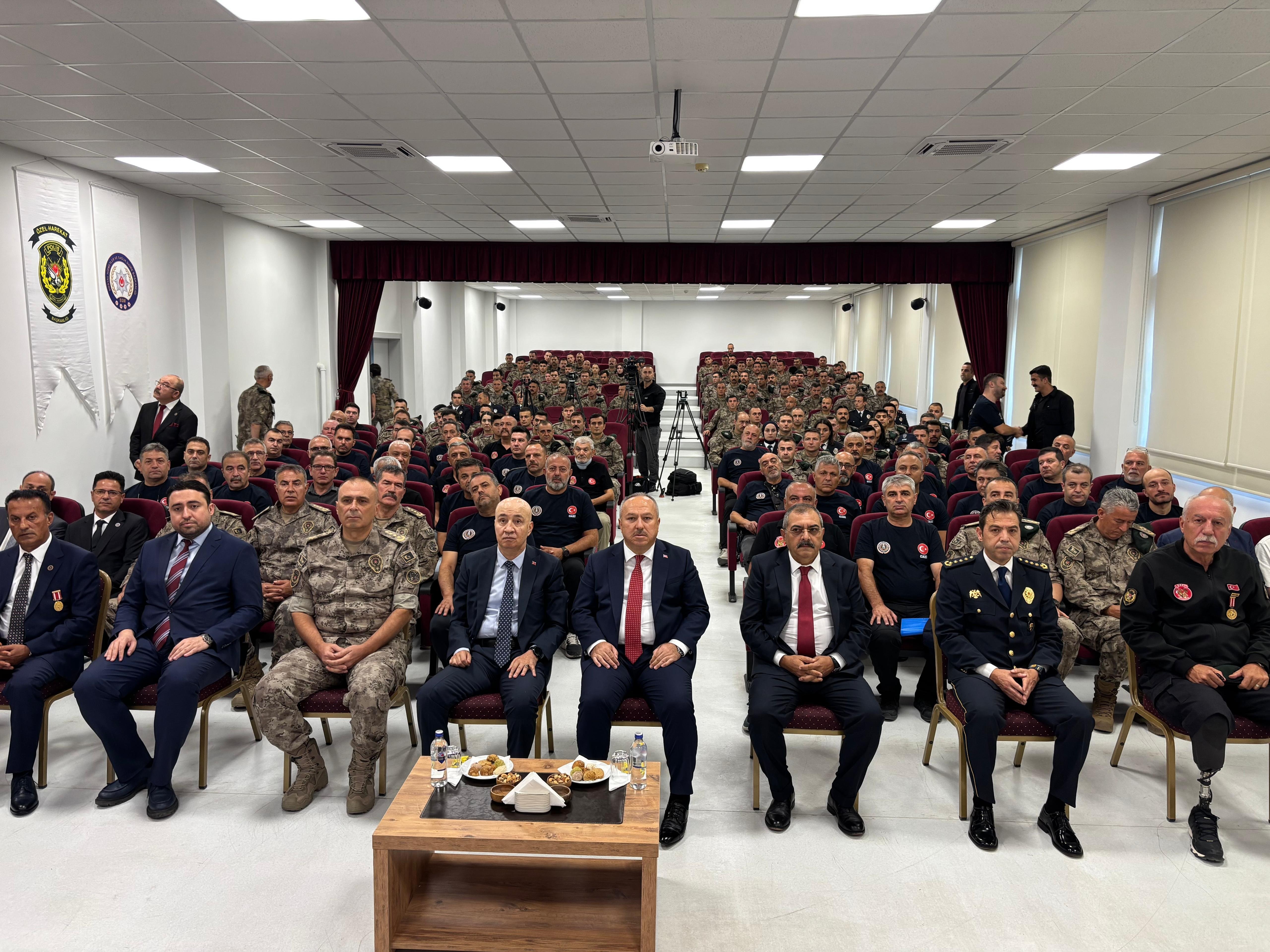 Emniyet Genel Müdürü Ali Fidan,