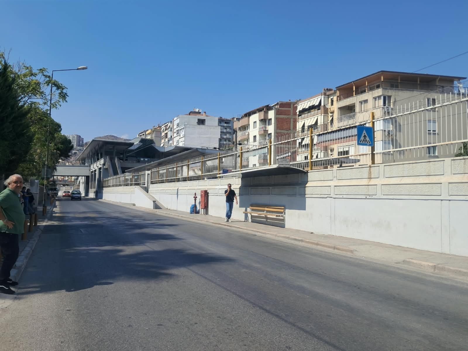 İzmir Bayraklı'da ESHOT otobüsünün çarptığı