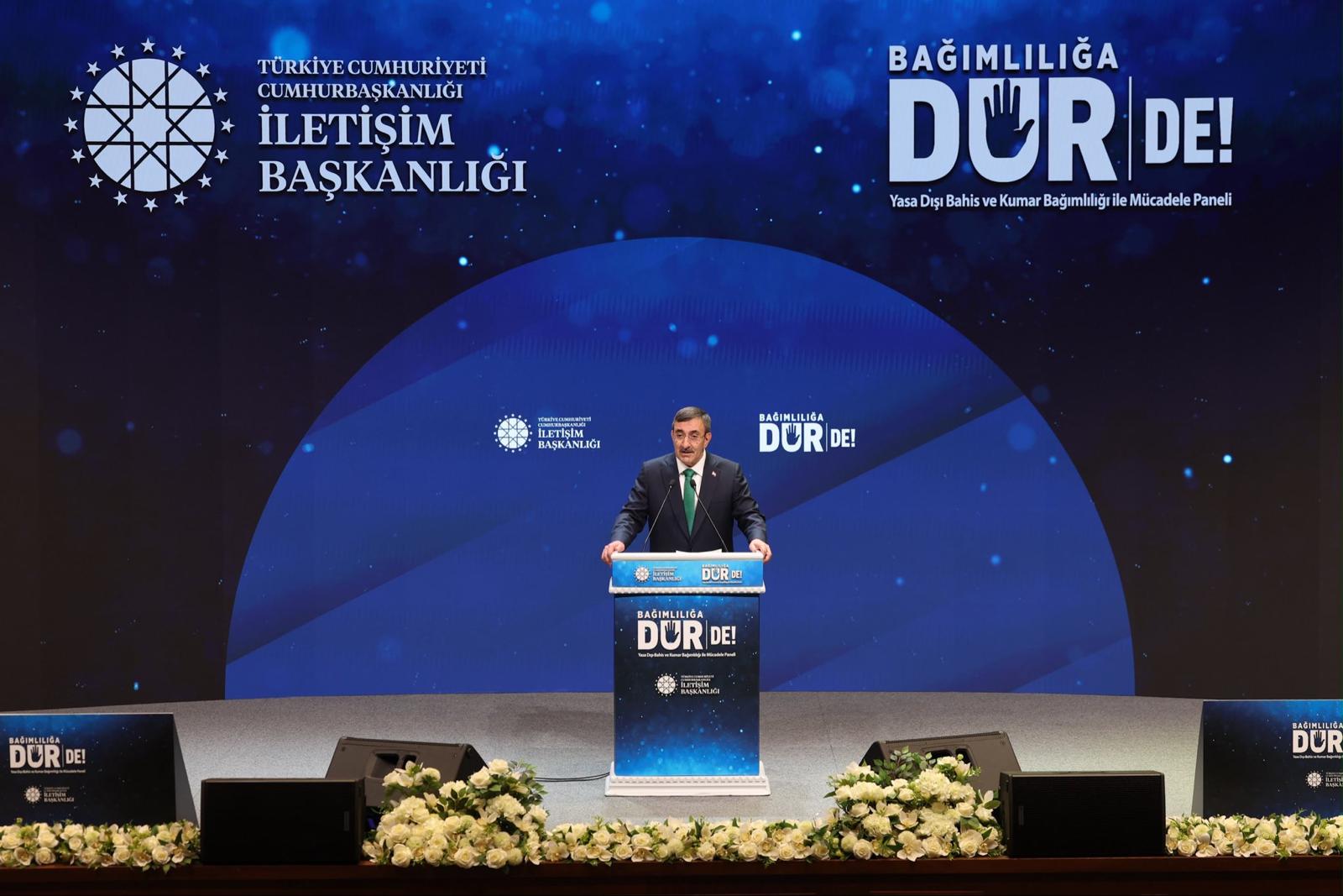 Cumhurbaşkanı Yardımcısı Cevdet Yılmaz, yasa