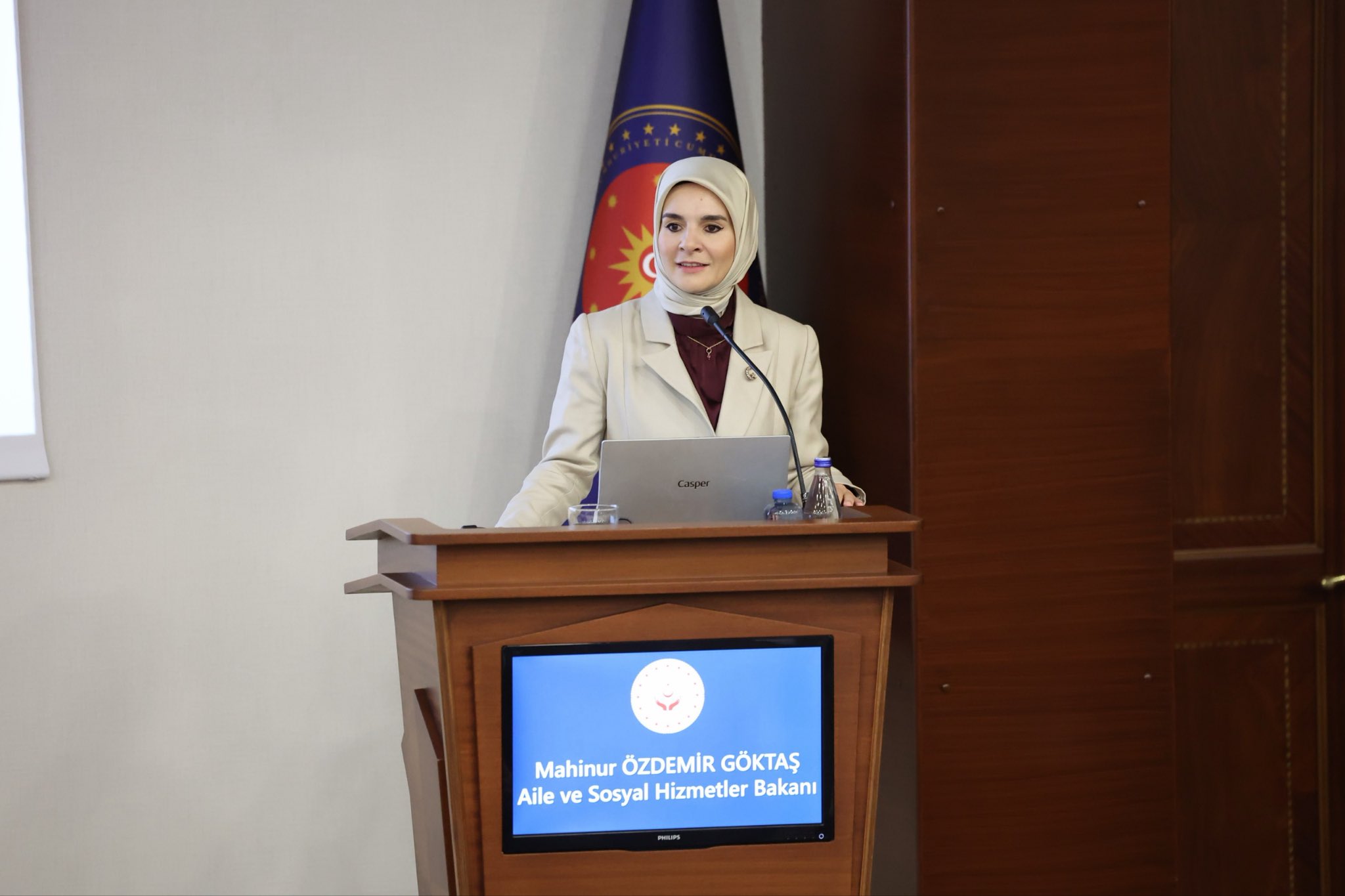 Aile ve Sosyal Hizmetler Bakanı