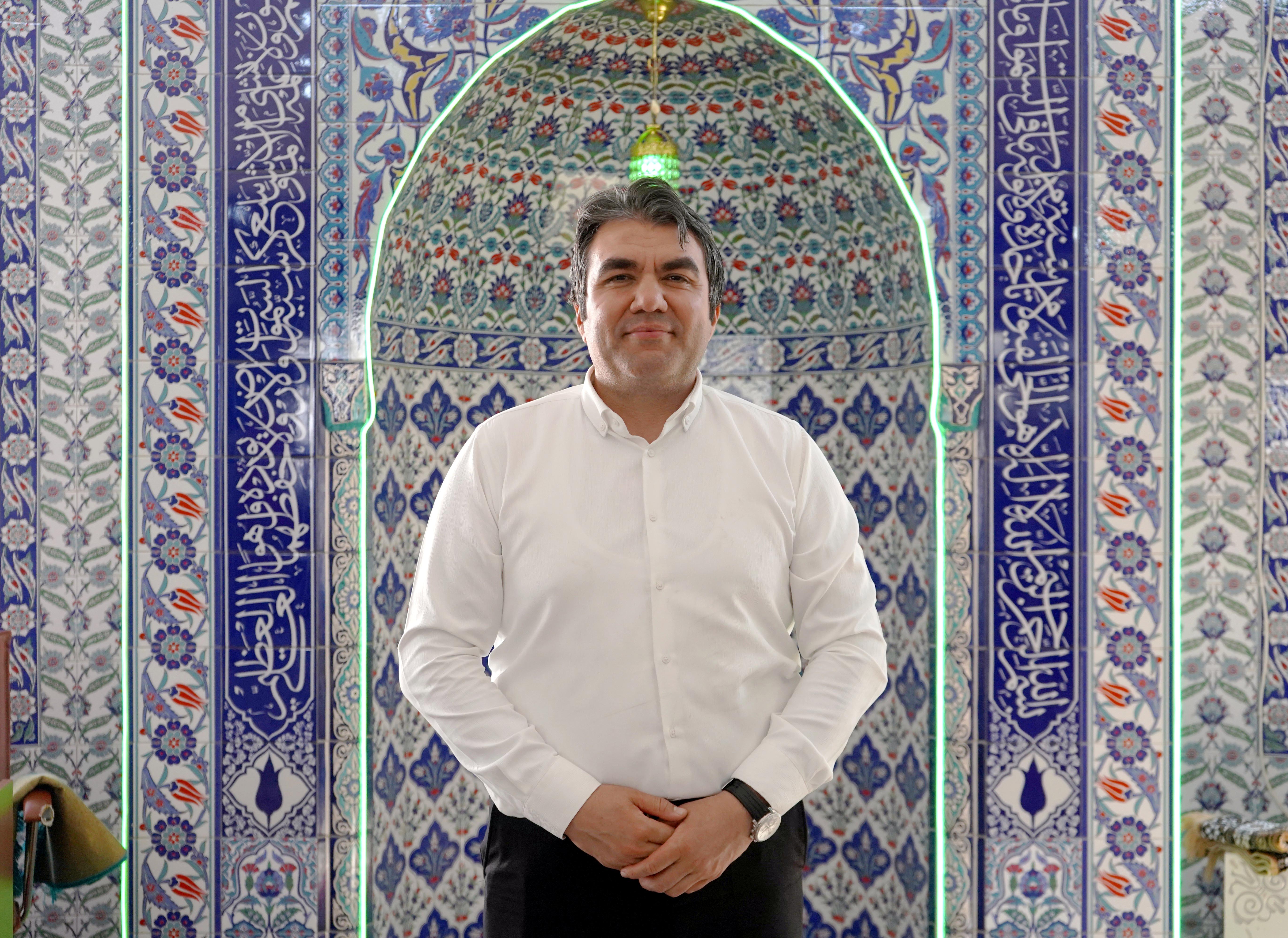 Cami İmam Hatibi Gökhan Çoban’ın Kitabı Gençlerin Hayatını Değiştiriyor
