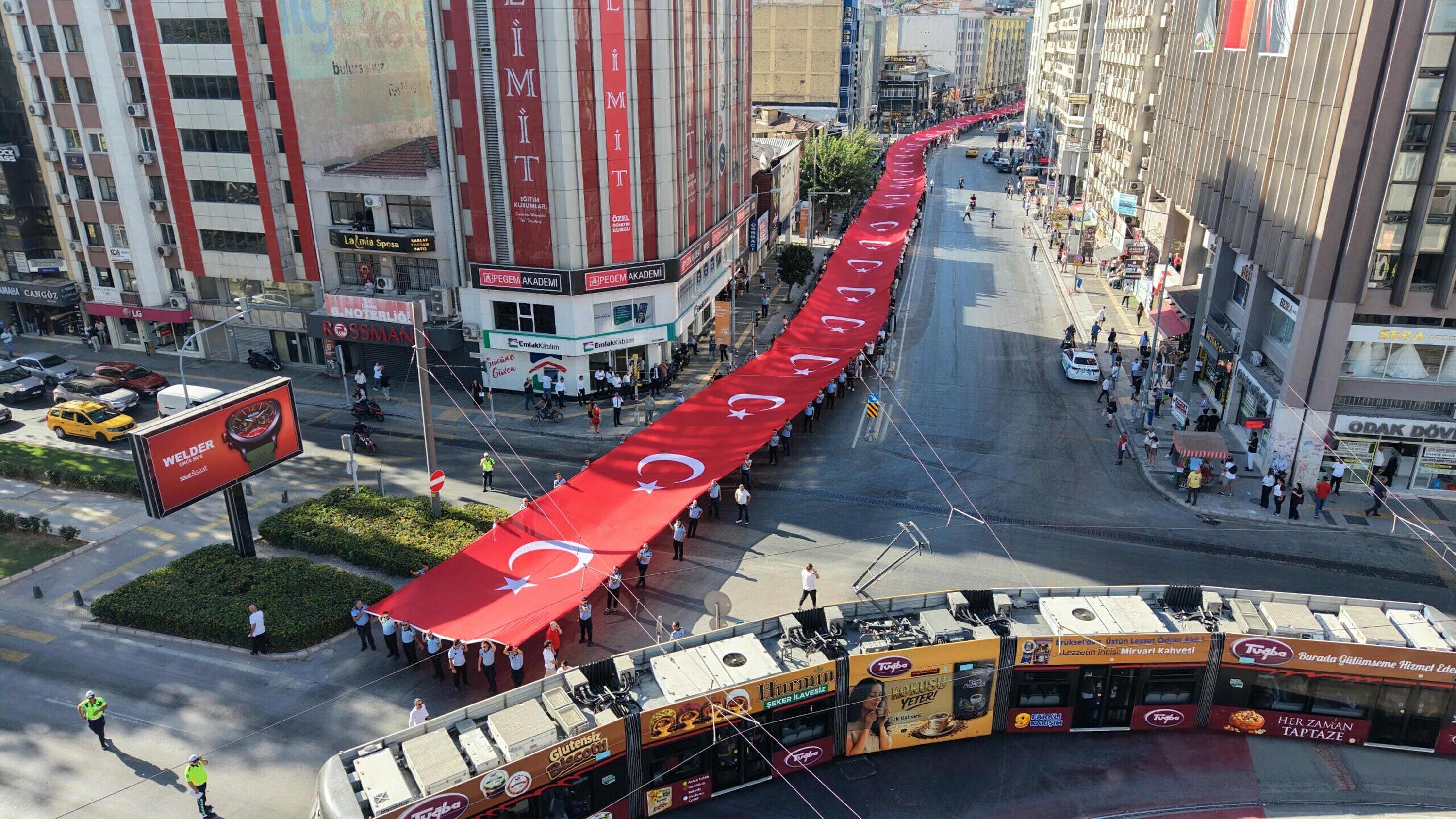İzmir’in düşman işgalinden kurtuluşunun 104.