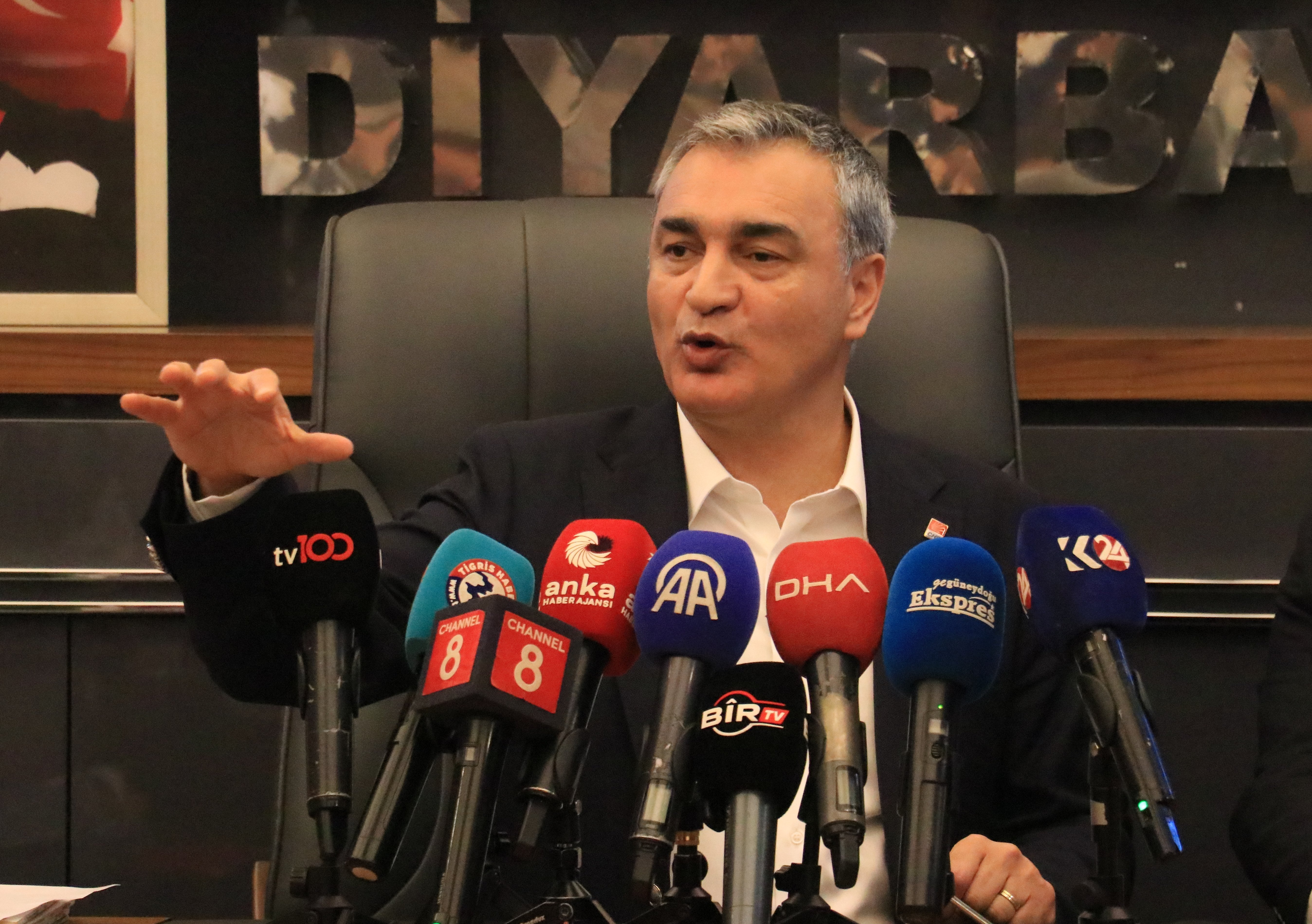 CHP Parti Sözcüsü Müslim Sarı,
