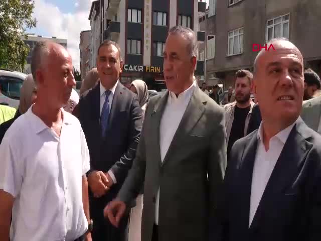 Sultangazi’de Mavi Evler Sitesi’nde Yüzde 100 Anlaşmalı Kentsel Dönüşüm Yıkımı Başladı