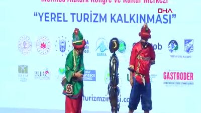 Bursa Turizm Zirvesi'nde konuşan BTSO