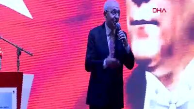 CHP lideri Kemal Kılıçdaroğlu, partisinin