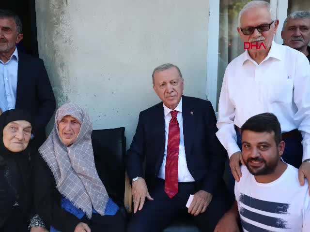Cumhurbaşkanı Erdoğan, Rize'de hemşehrileriyle