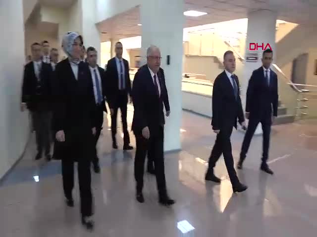 Milli Savunma Bakanı Yaşar
