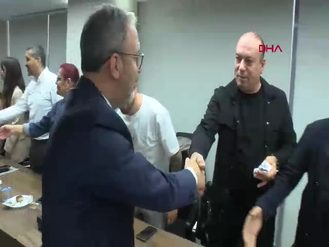AK Parti İzmir Milletvekili