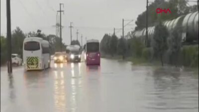 Sakarya'nın Sapanca ilçesinde şiddetli yağış